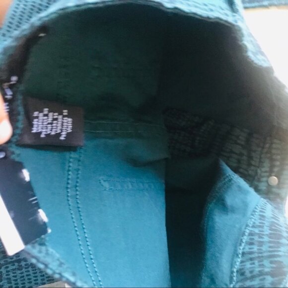 Calvin Klein jeans a black Nad Green Animal Print Skinny Jean Pants Woman size 6 - Picture 13 of 16